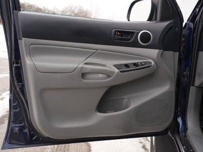 2013 Toyota Tacoma 4WD Double Cab LB V6 AT (Natl)