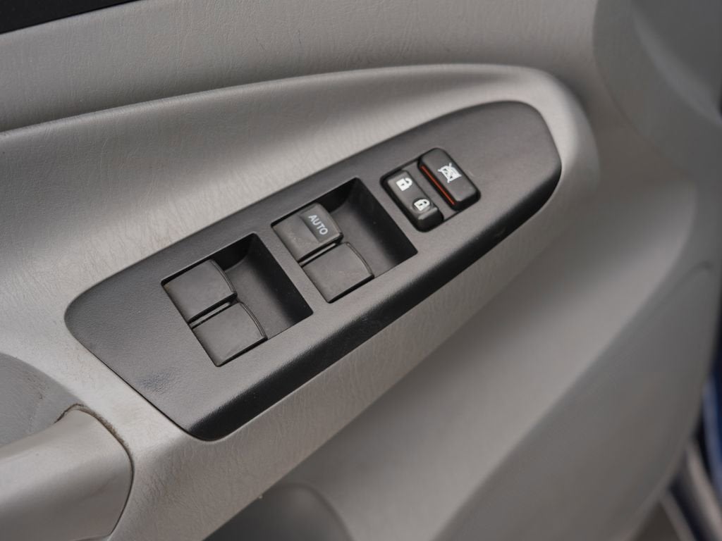 2013 Toyota Tacoma 4WD Double Cab LB V6 AT (Natl)