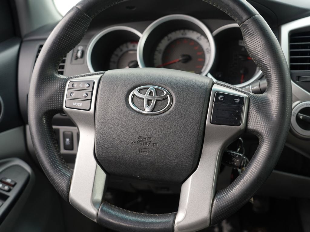 2013 Toyota Tacoma 4WD Double Cab LB V6 AT (Natl)