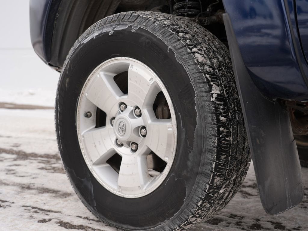 2013 Toyota Tacoma 4WD Double Cab LB V6 AT (Natl)