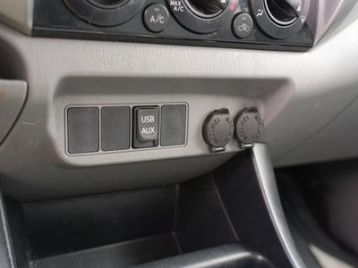 2013 Toyota Tacoma 4WD Double Cab LB V6 AT (Natl)