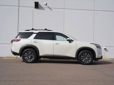 2023 Nissan Pathfinder SV