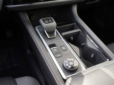 2023 Nissan Pathfinder SV