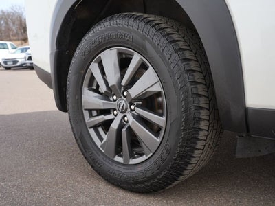 2023 Nissan Pathfinder SV