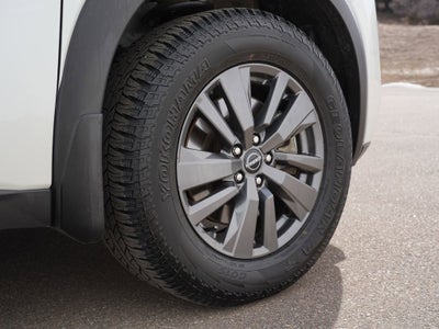 2023 Nissan Pathfinder SV