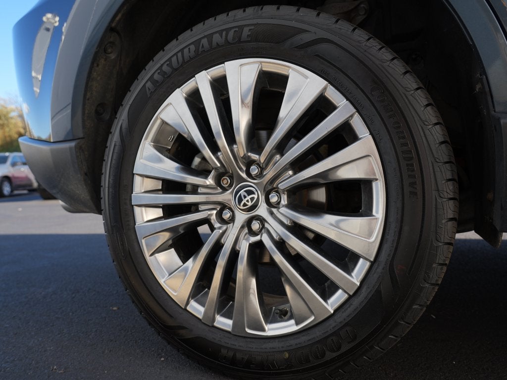 2024 Toyota Venza XLE