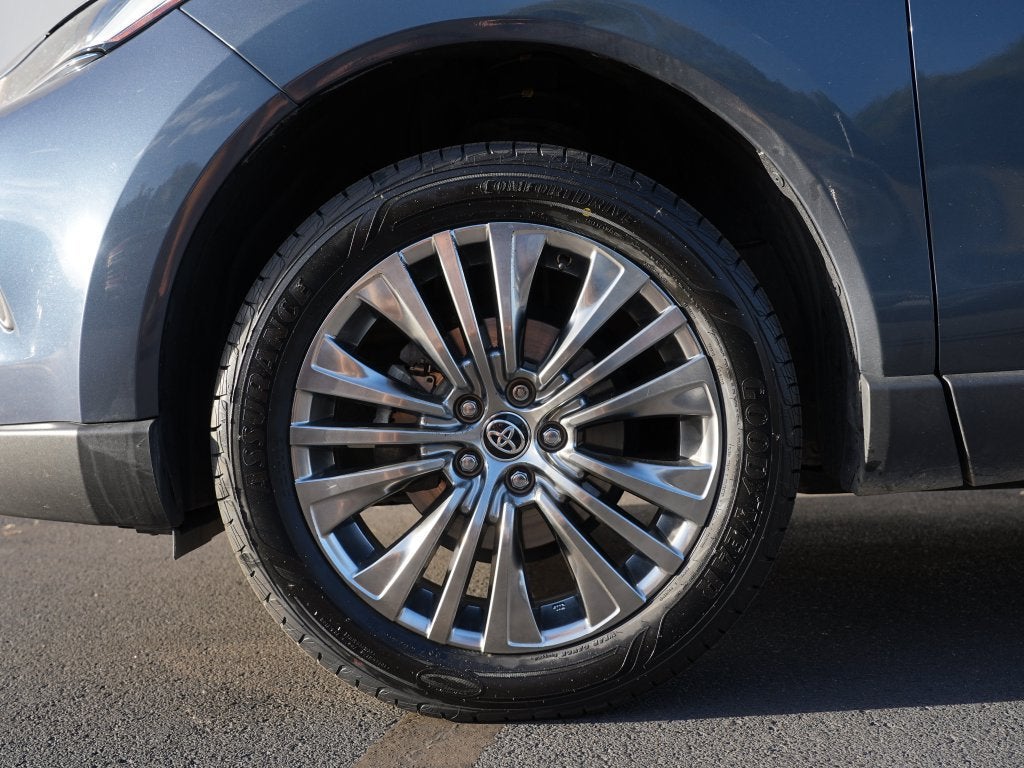 2024 Toyota Venza XLE