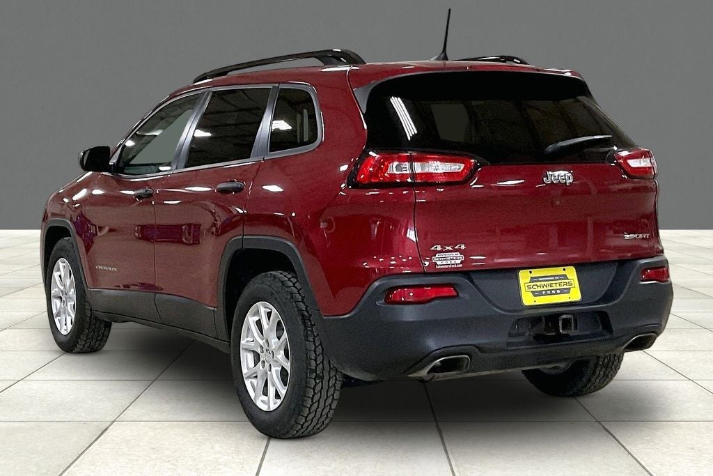 2016 Jeep Cherokee Sport