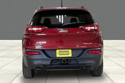 2016 Jeep Cherokee Sport