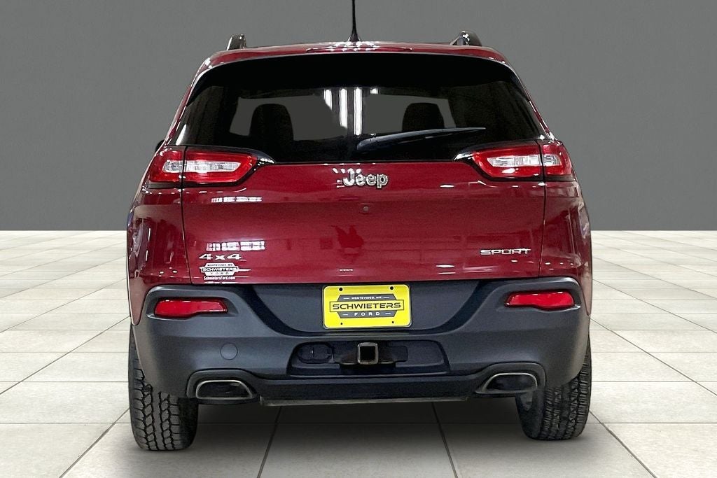 2016 Jeep Cherokee Sport