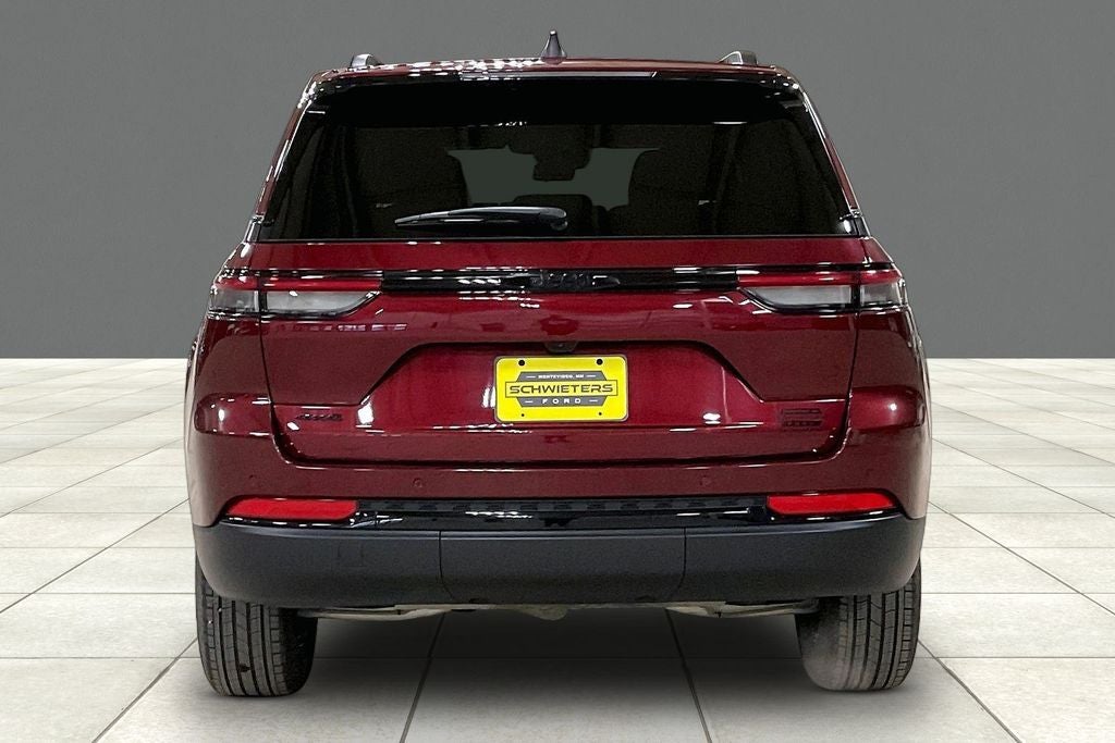 2025 Jeep Grand Cherokee Altitude