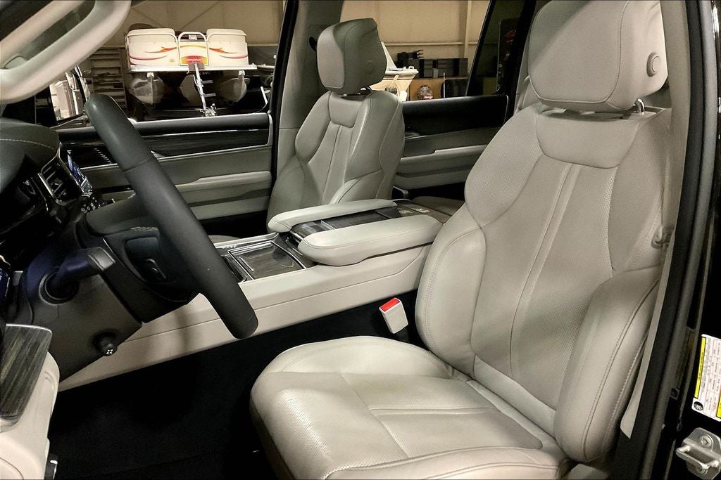 2022 Jeep Wagoneer Series II