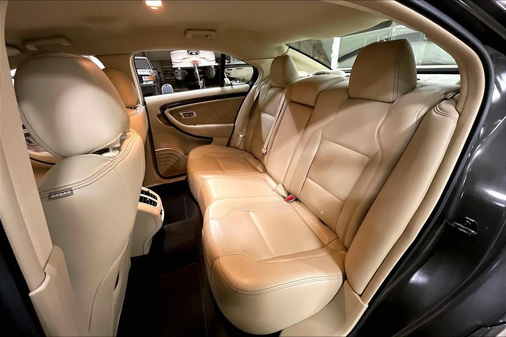 2017 Ford Taurus Limited