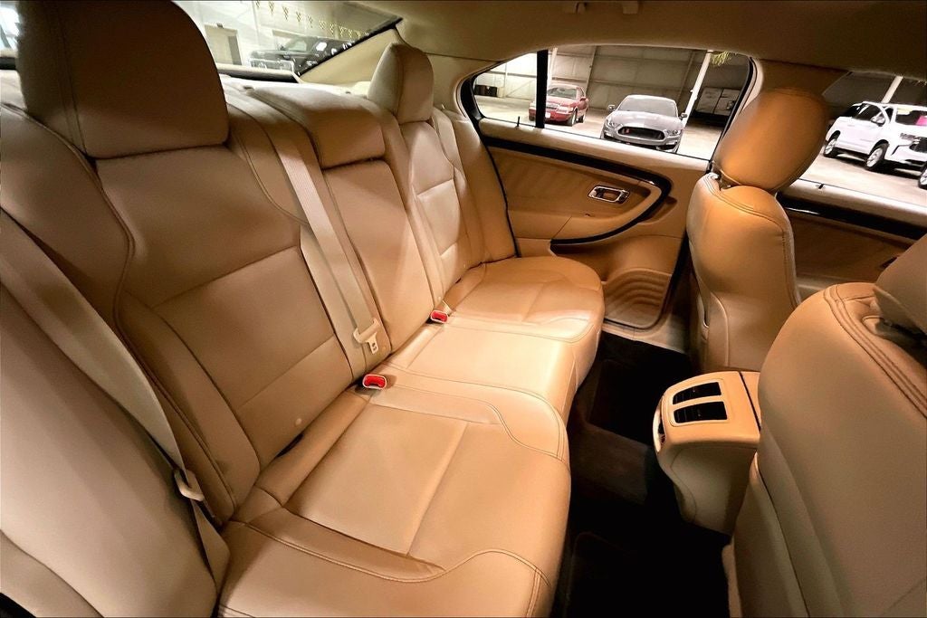 2017 Ford Taurus Limited