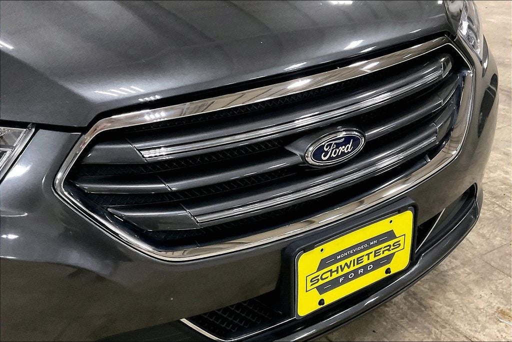 2017 Ford Taurus Limited