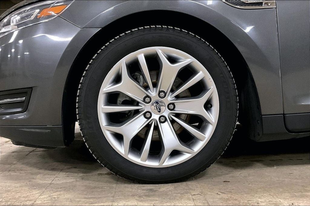 2017 Ford Taurus Limited