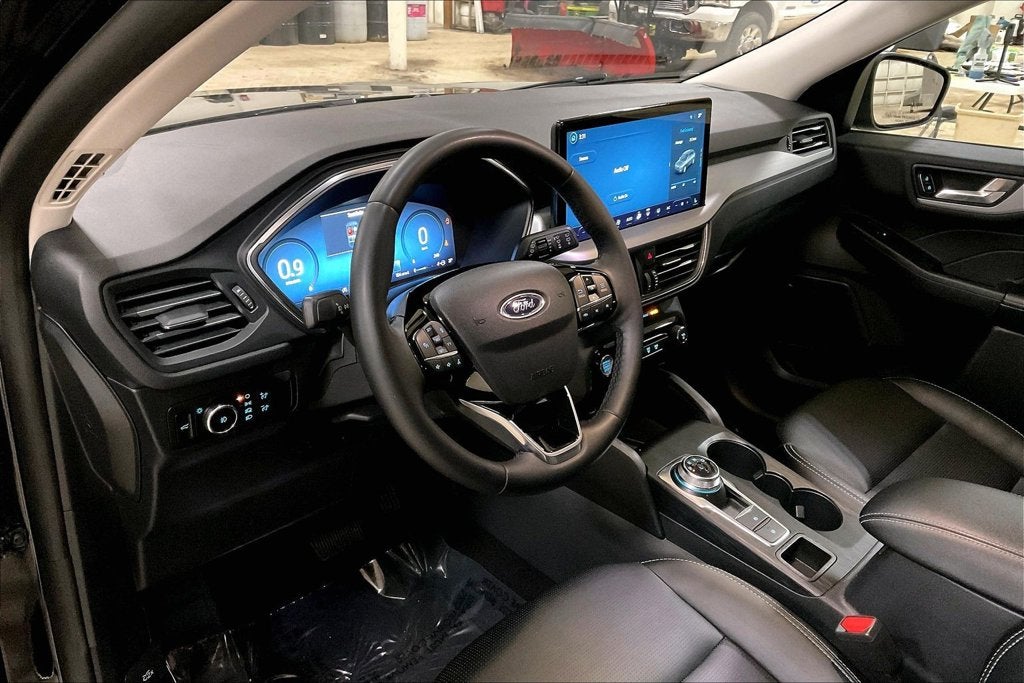2025 Ford Escape Platinum