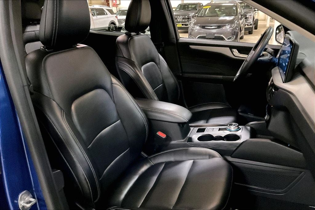 2023 Ford Escape Platinum