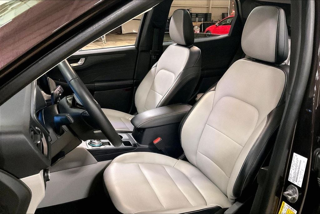 2023 Ford Escape Platinum