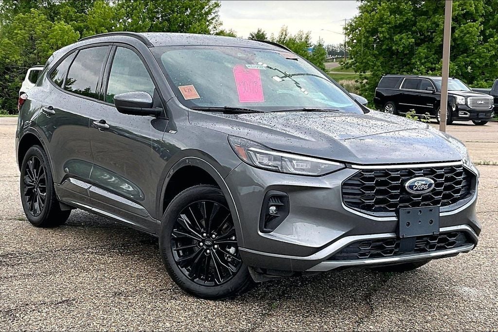 2025 Ford Escape ST-Line Elite