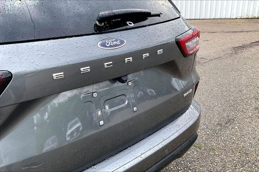 2025 Ford Escape ST-Line Elite