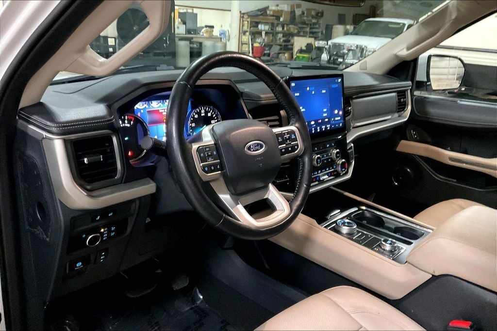 2024 Ford Expedition Max XLT