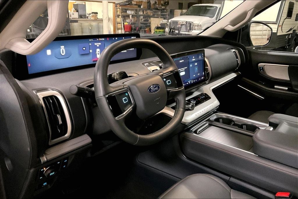 2025 Ford Expedition Max Active