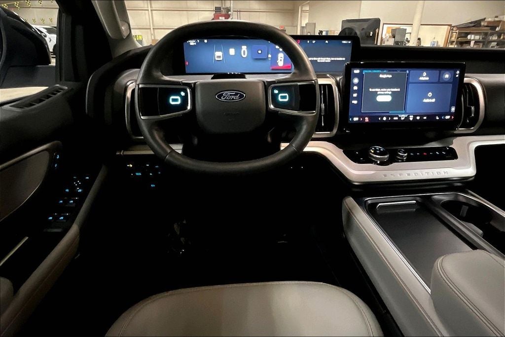 2025 Ford Expedition Active
