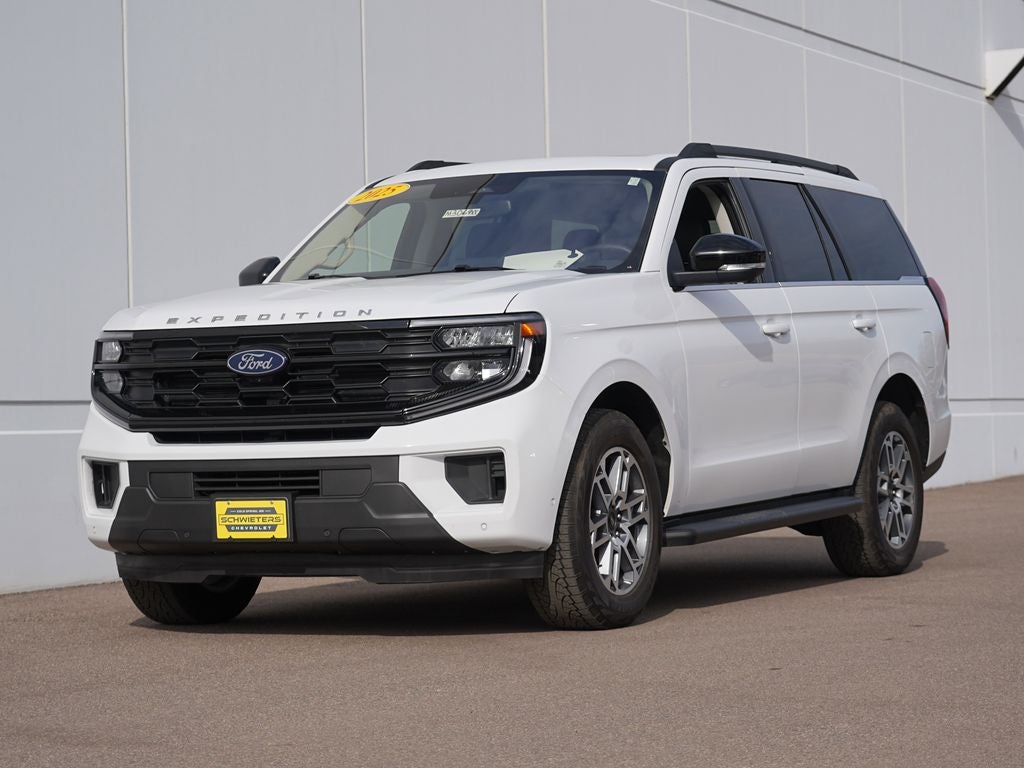 2025 Ford Expedition Active