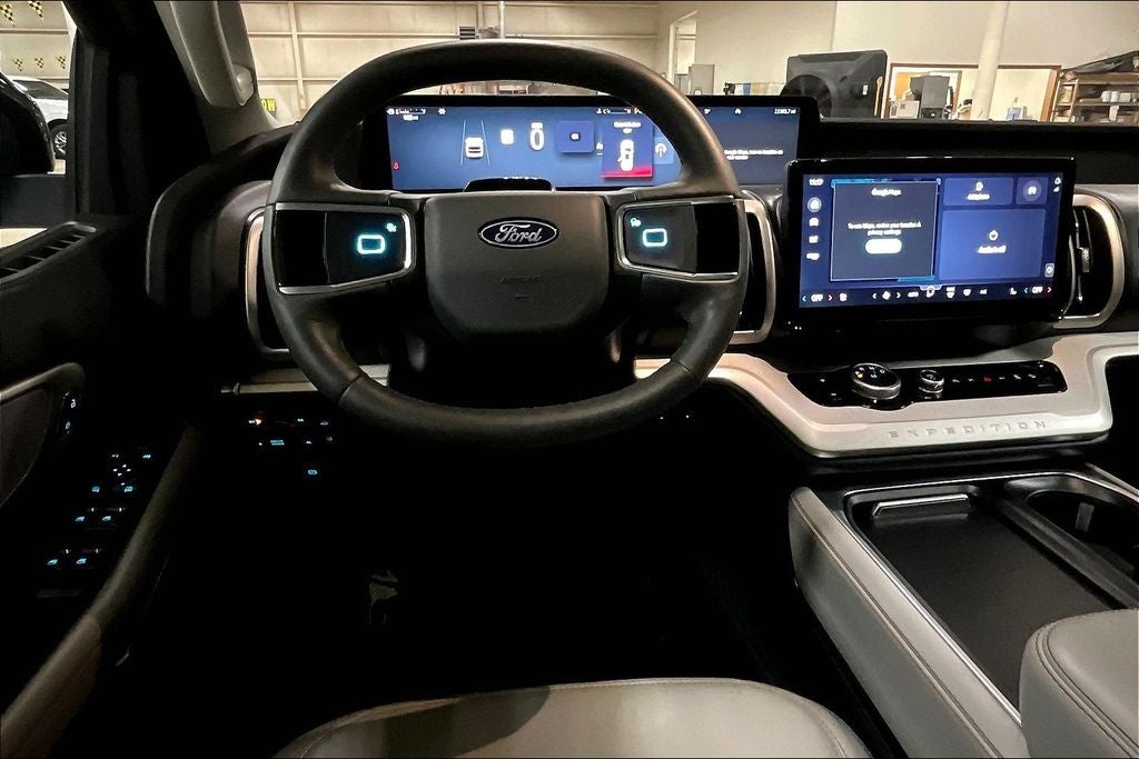 2025 Ford Expedition Active
