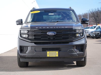2025 Ford Expedition Active