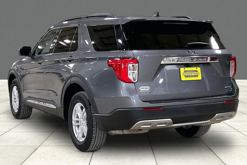 2024 Ford Explorer XLT