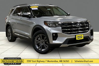 2025 Ford Explorer Active