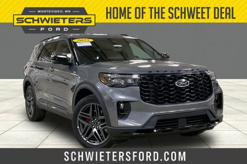 2025 Ford Explorer ST-Line
