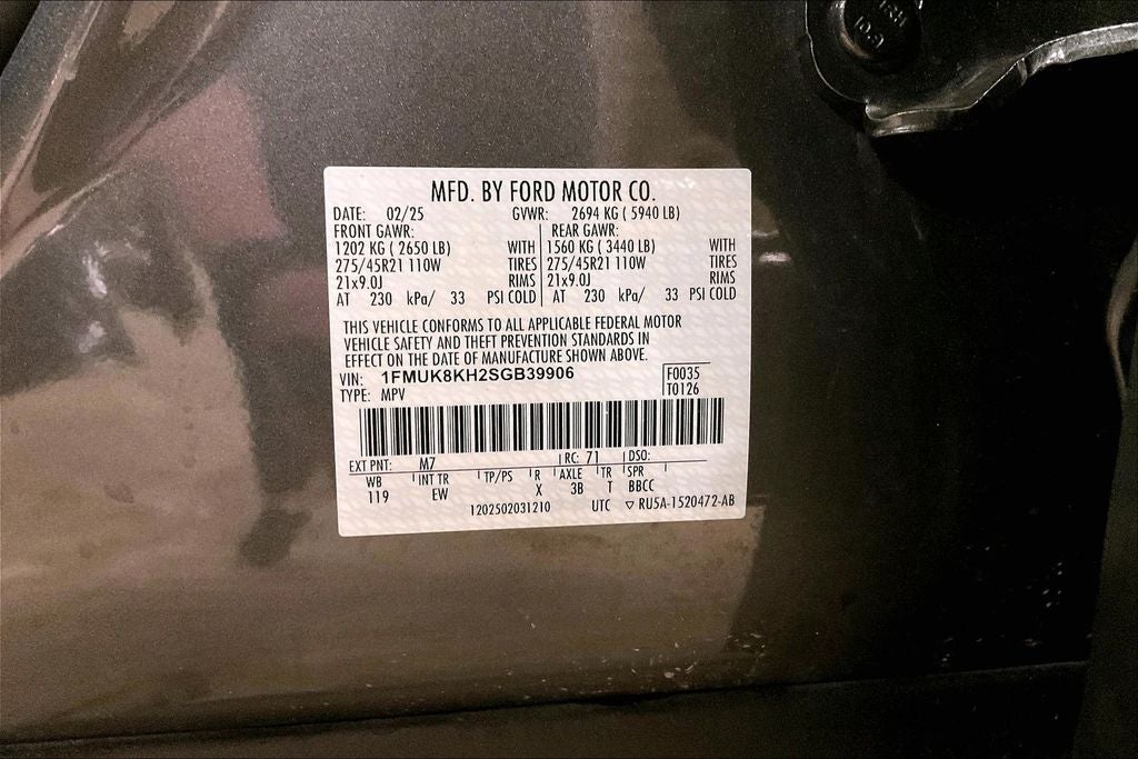 2025 Ford Explorer ST-Line