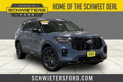 2025 Ford Explorer ST-Line