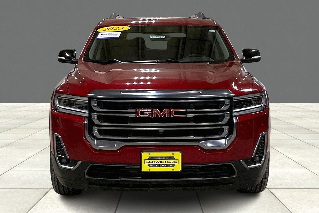 2023 GMC Acadia AT4