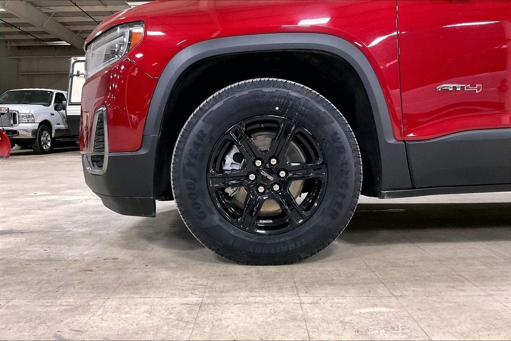 2023 GMC Acadia AT4
