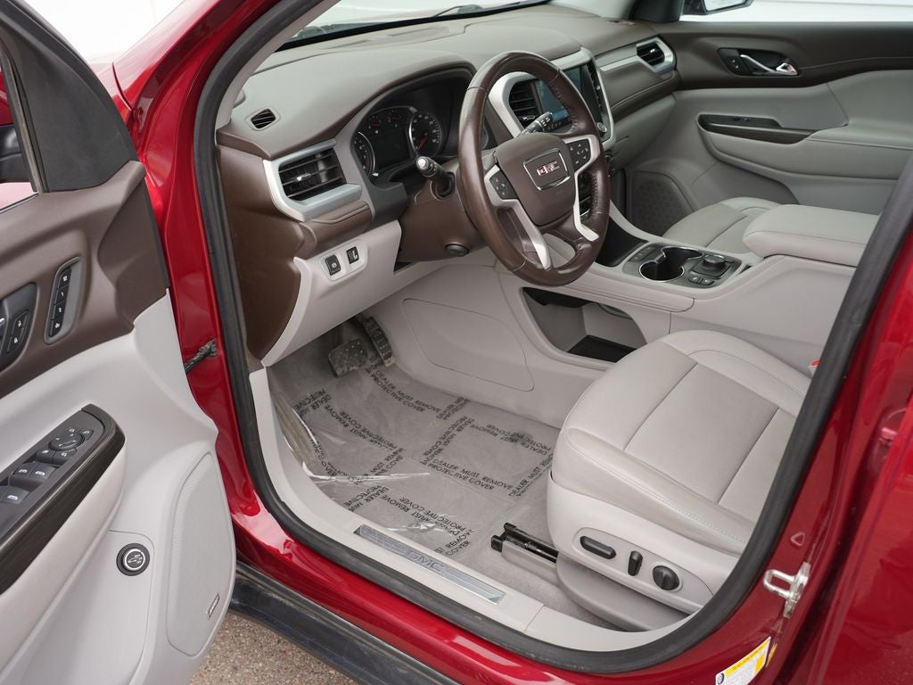 2020 GMC Acadia SLT