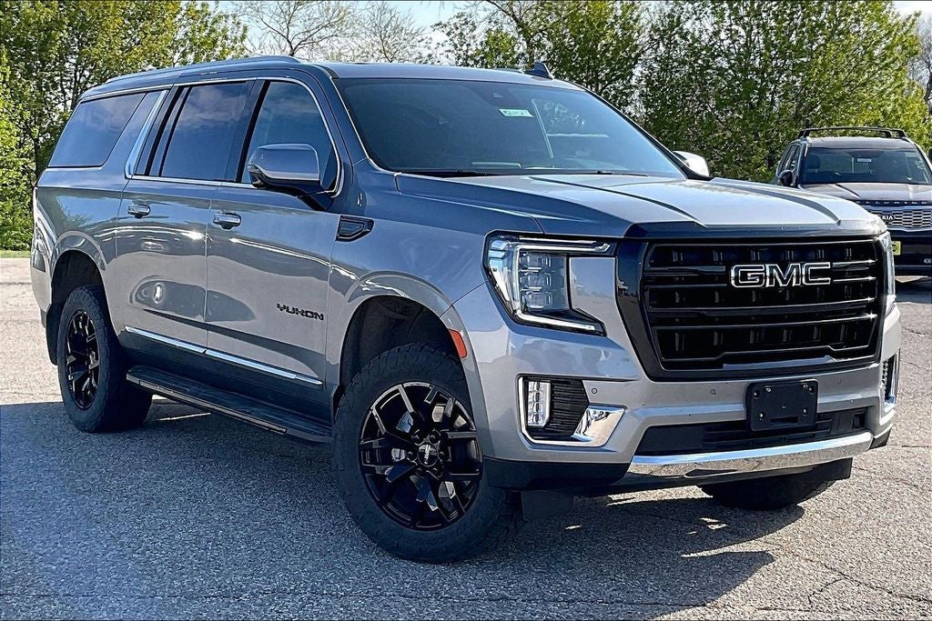 2023 GMC Yukon XL SLT