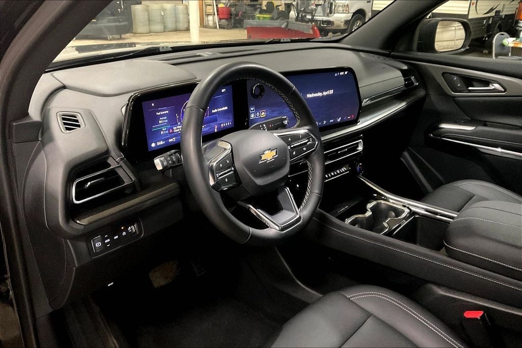 2025 Chevrolet Traverse LT 2LT