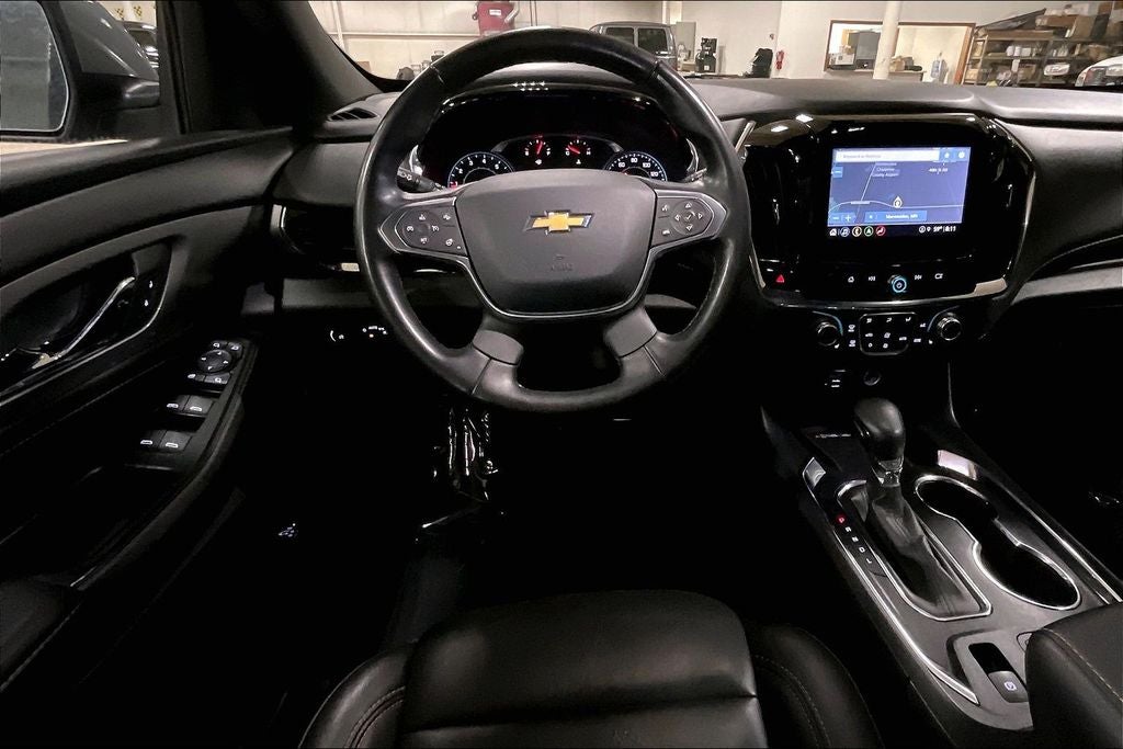 2023 Chevrolet Traverse LT Leather