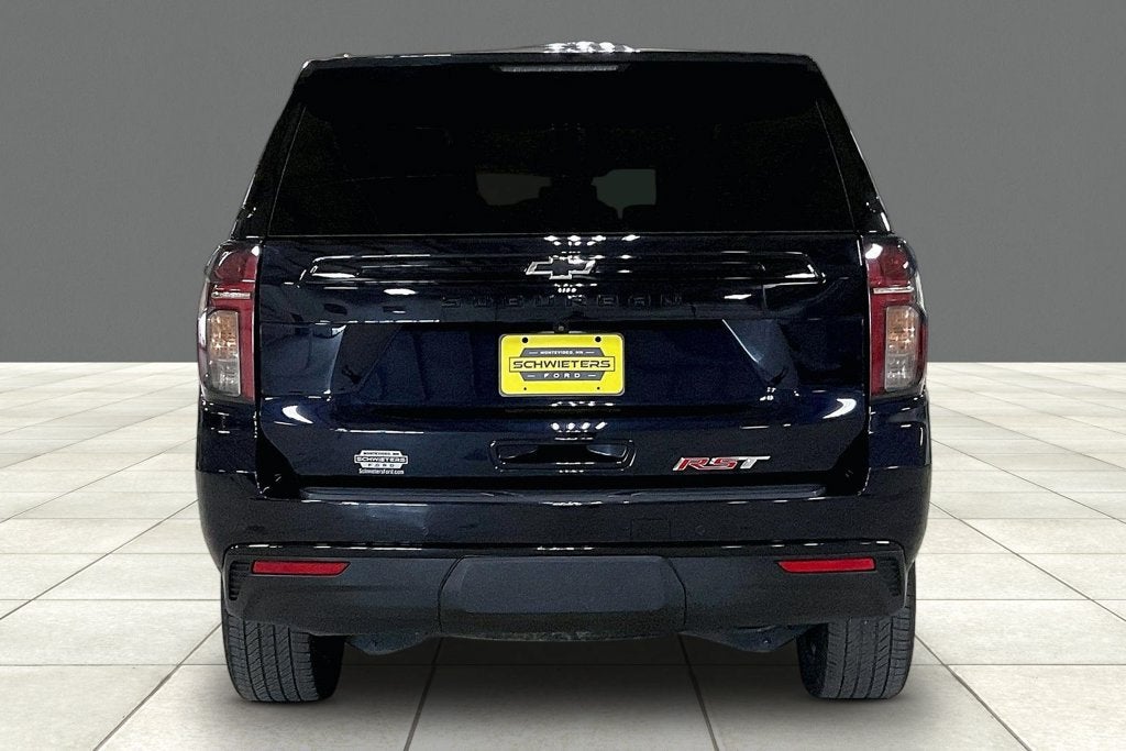 2024 Chevrolet Suburban RST