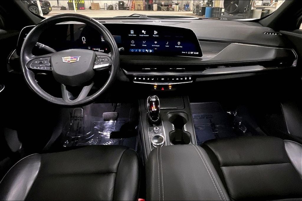 2024 Cadillac XT4 Premium Luxury