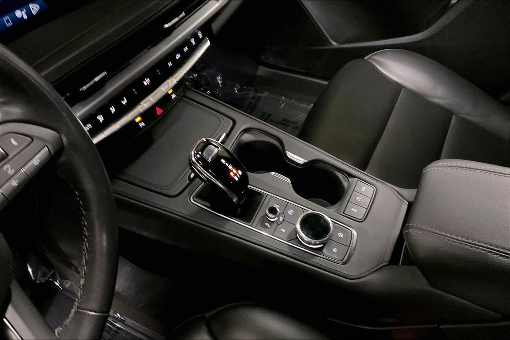 2024 Cadillac XT4 Premium Luxury