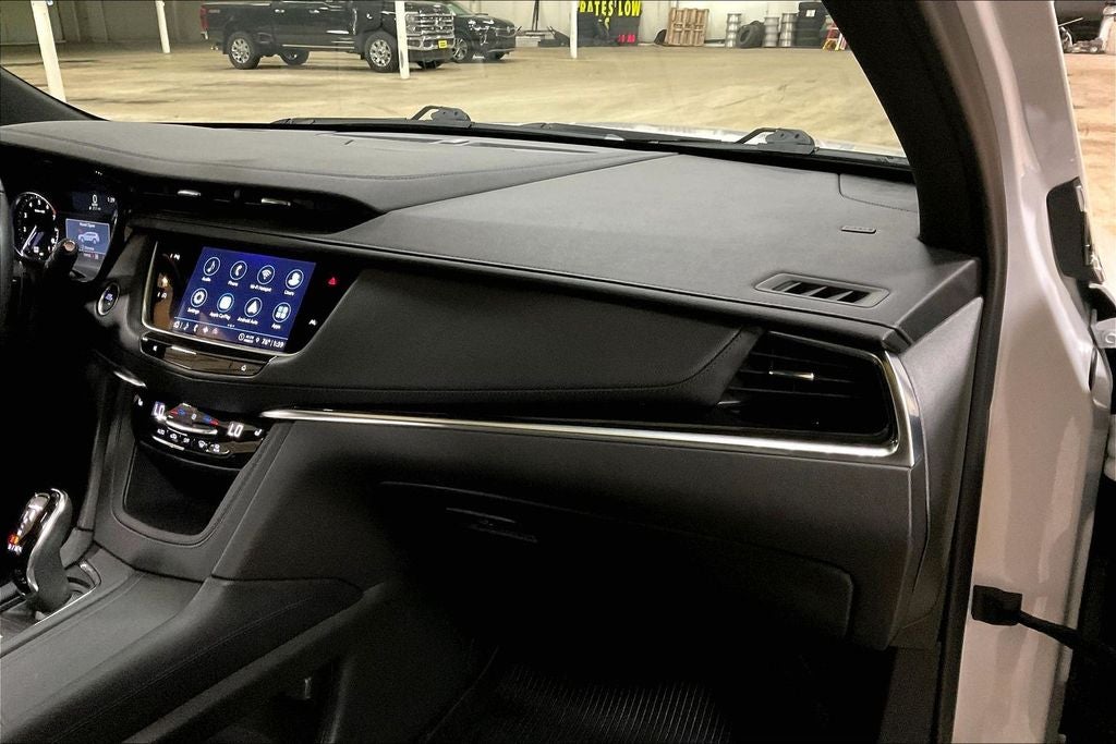 2024 Cadillac XT6 Luxury