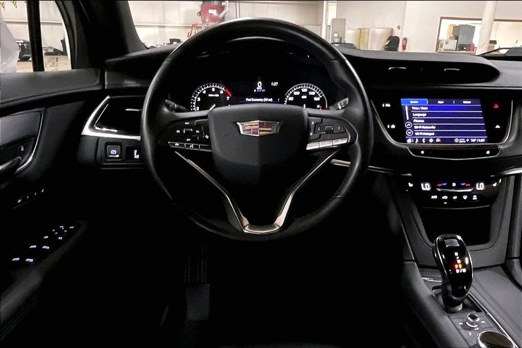 2024 Cadillac XT6 Luxury