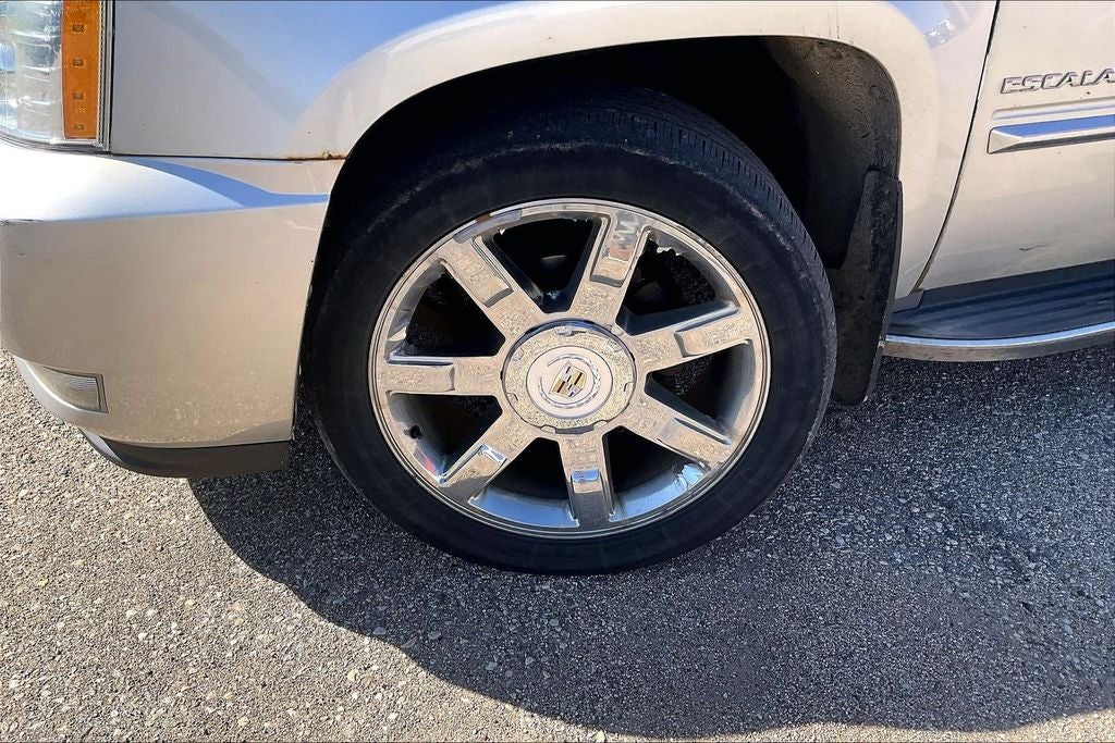 2011 Cadillac Escalade Luxury