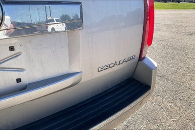 2011 Cadillac Escalade Luxury