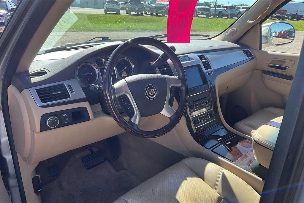 2011 Cadillac Escalade Luxury